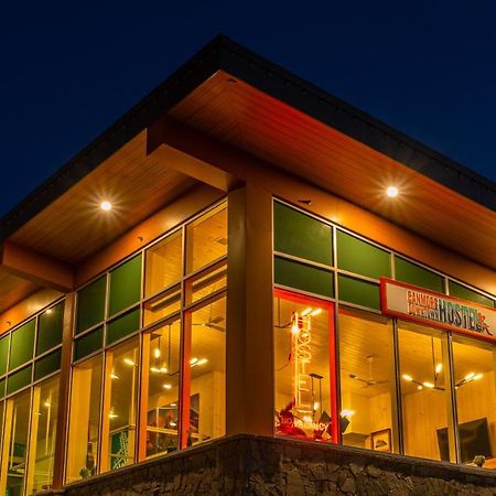 Canmore Downtown Hostel Екстериор снимка