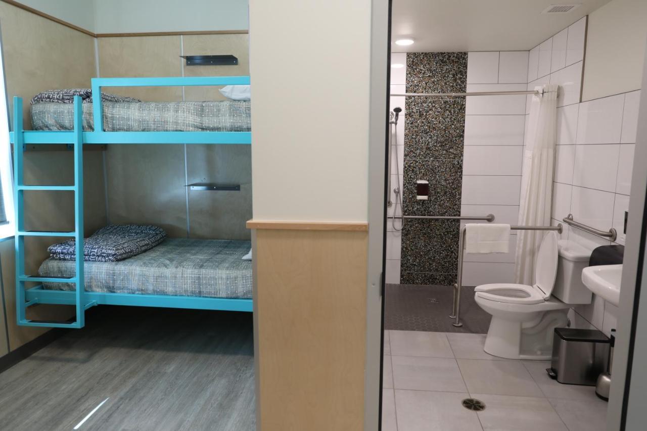 Canmore Downtown Hostel Екстериор снимка