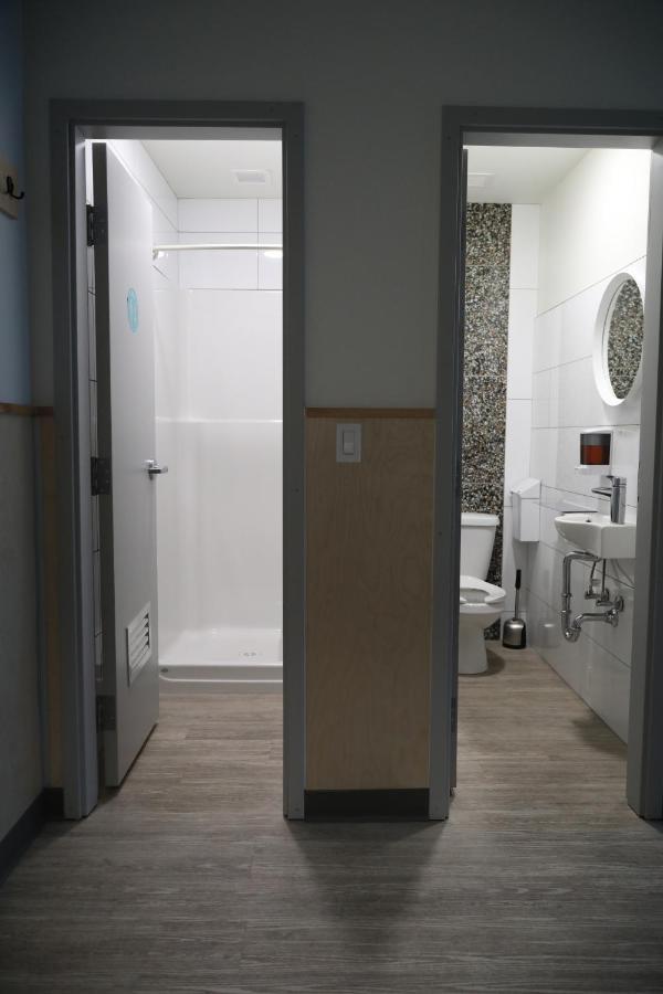 Canmore Downtown Hostel Екстериор снимка