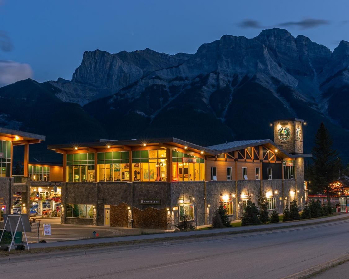 Canmore Downtown Hostel Екстериор снимка
