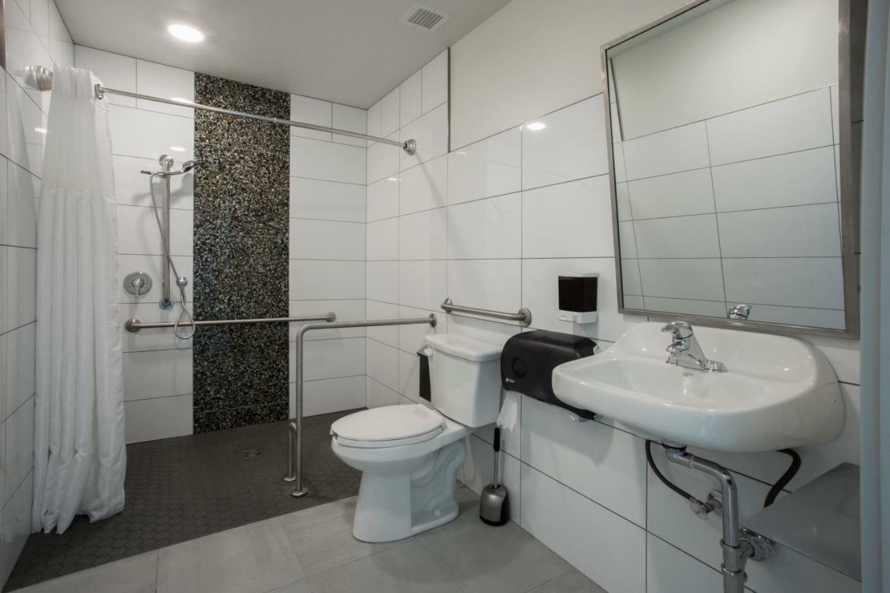 Canmore Downtown Hostel Екстериор снимка